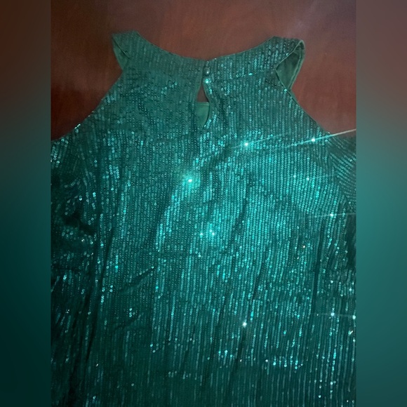 NWOT Blanches Sequin Top Long Sleeve Crew Tunic open shoulder Top - Picture 9 of 13